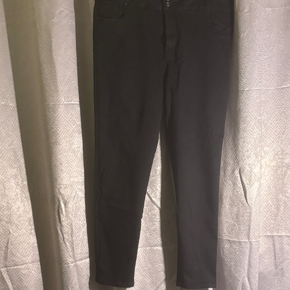 Women's Black Skinny Jeans